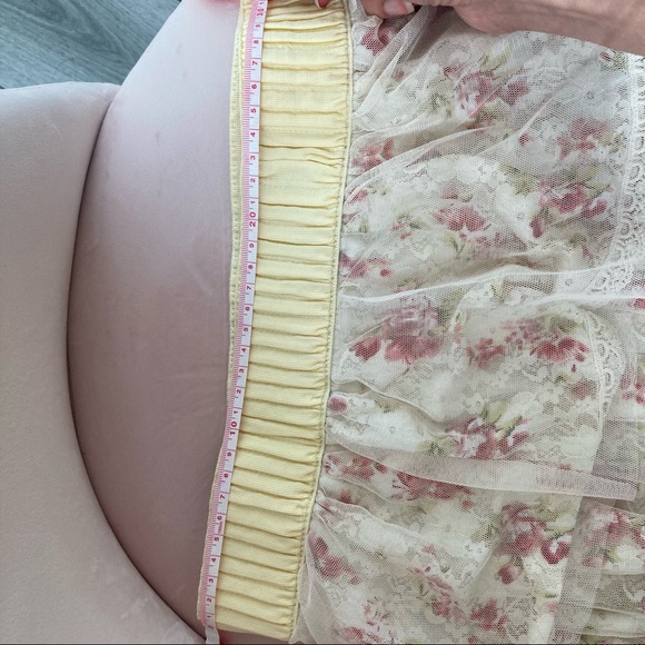 Kawaii Floral Lace Tulle Cake Layered Skirt - Picture 3 of 3